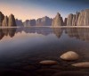Strand mit Felsen
